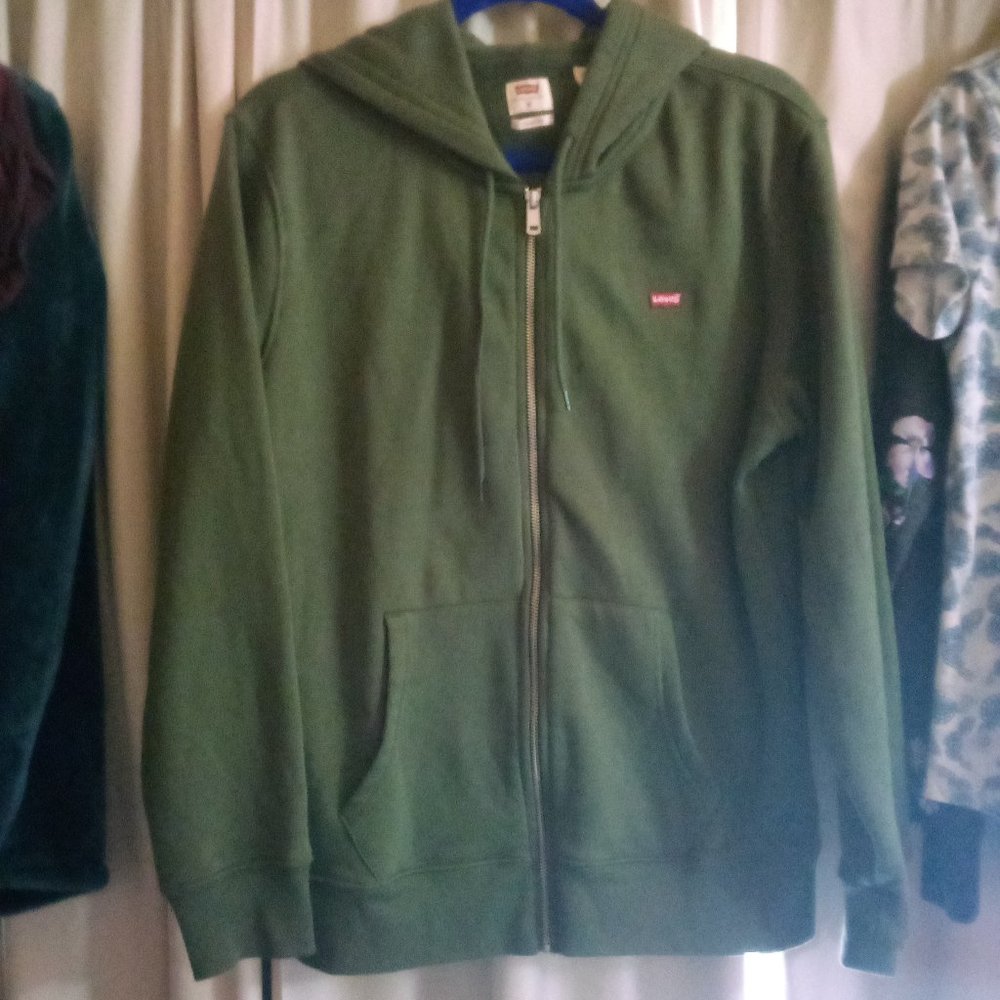Levi Zip-Up Hoodie